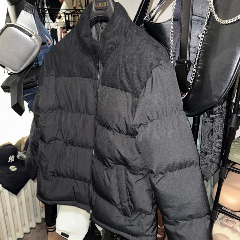Black Puffer Jacket for Men - Picture 5 of 6